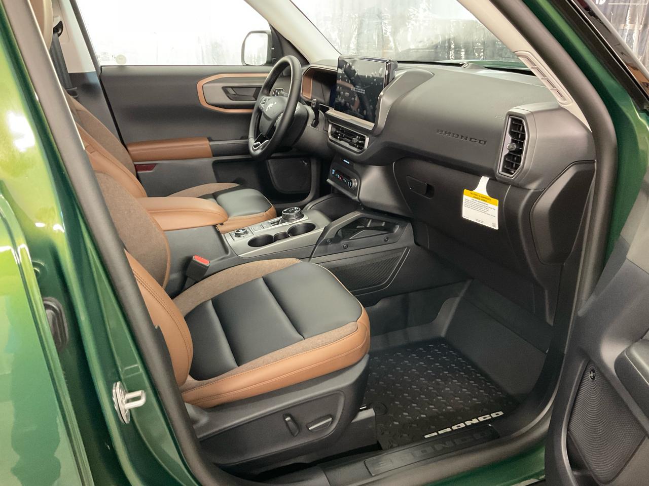 2025 Ford Bronco Sport Outer Banks Photo5