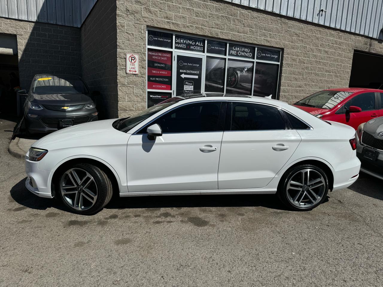 2018 Audi A3 TECHNIK, LOW KM, B&O STEREO, NAV, BACK-UP CAM! Photo3