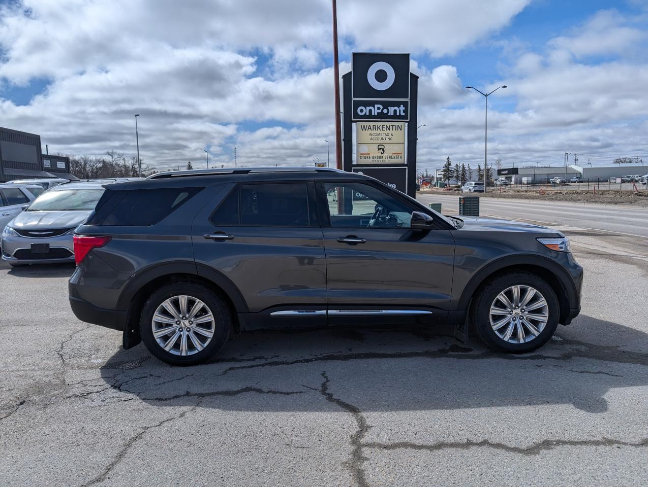 2020 Ford Explorer LIMITED |Accident Free| Cooled Seats | Loaded - Photo #3