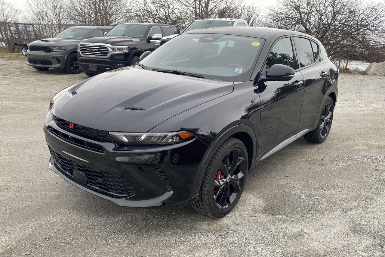 2024 Dodge Hornet R/T Photo12