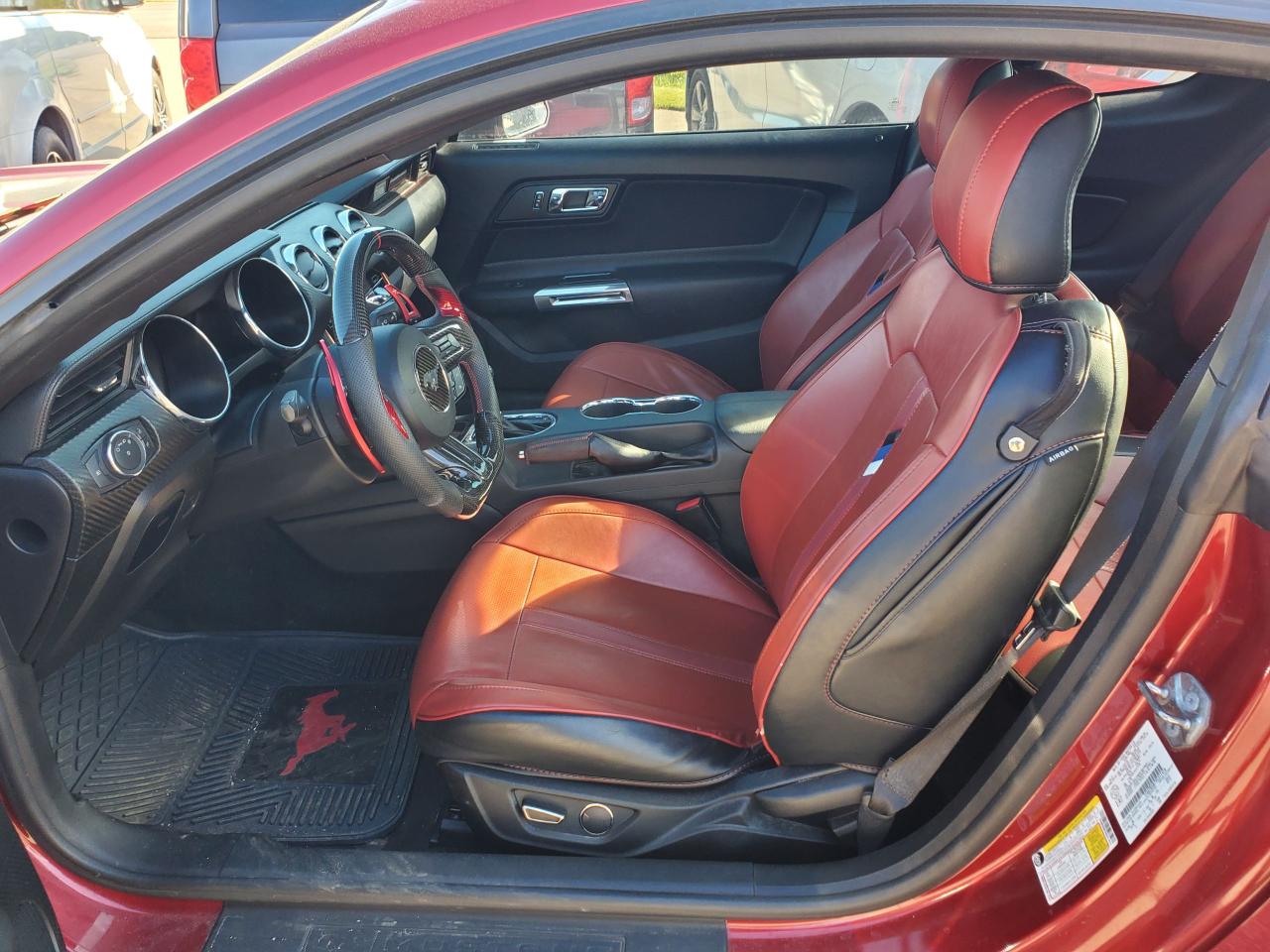 2017 Ford Mustang  - Photo #5