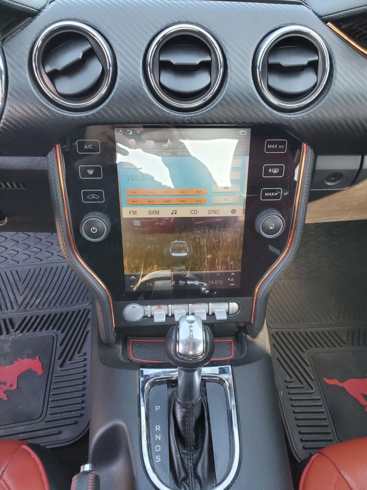 2017 Ford Mustang  - Photo #9