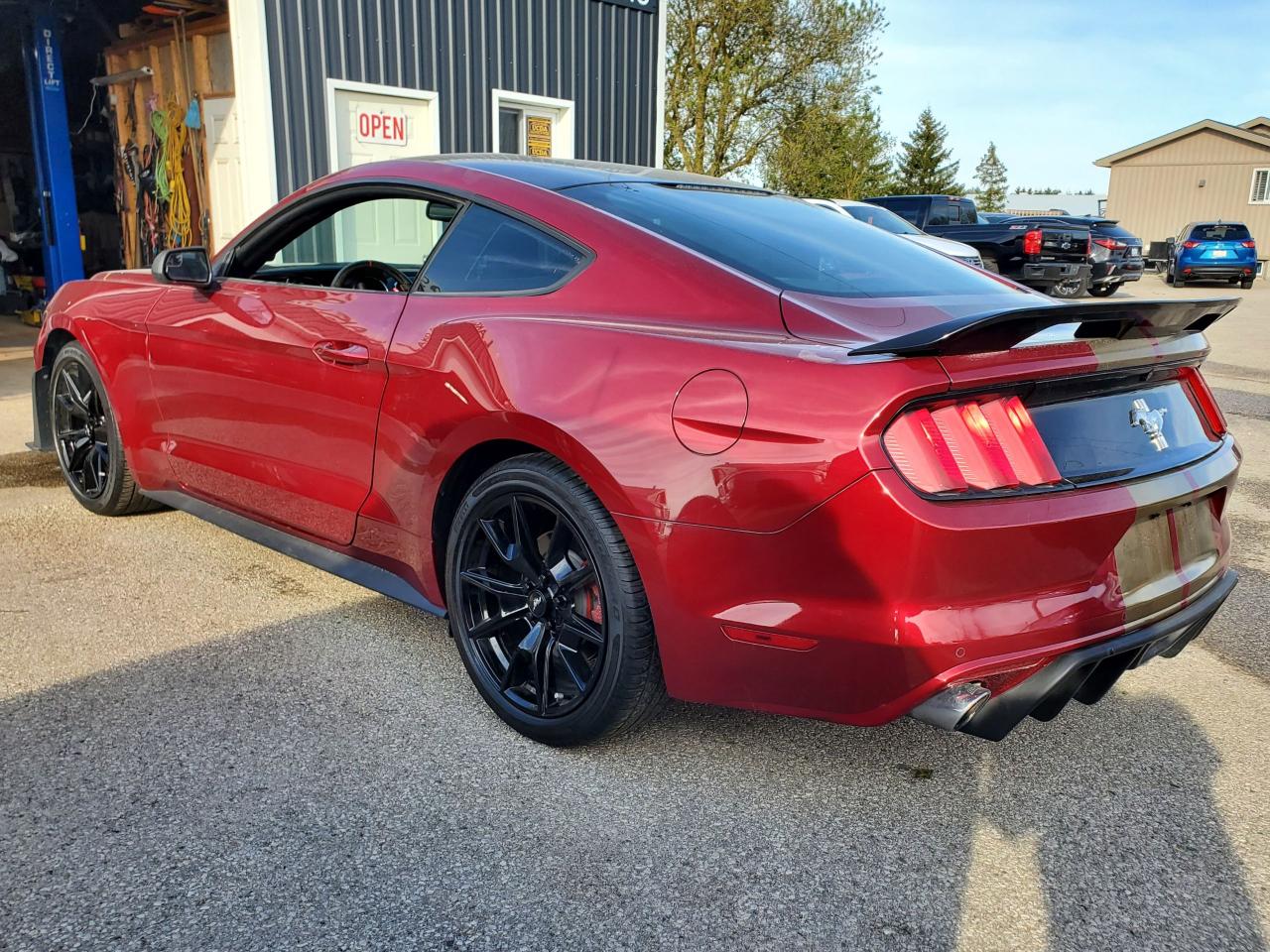 2017 Ford Mustang  - Photo #2
