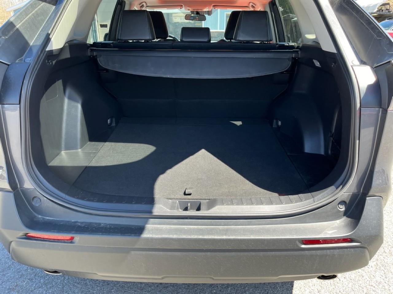 2021 Toyota RAV4  - Photo #7