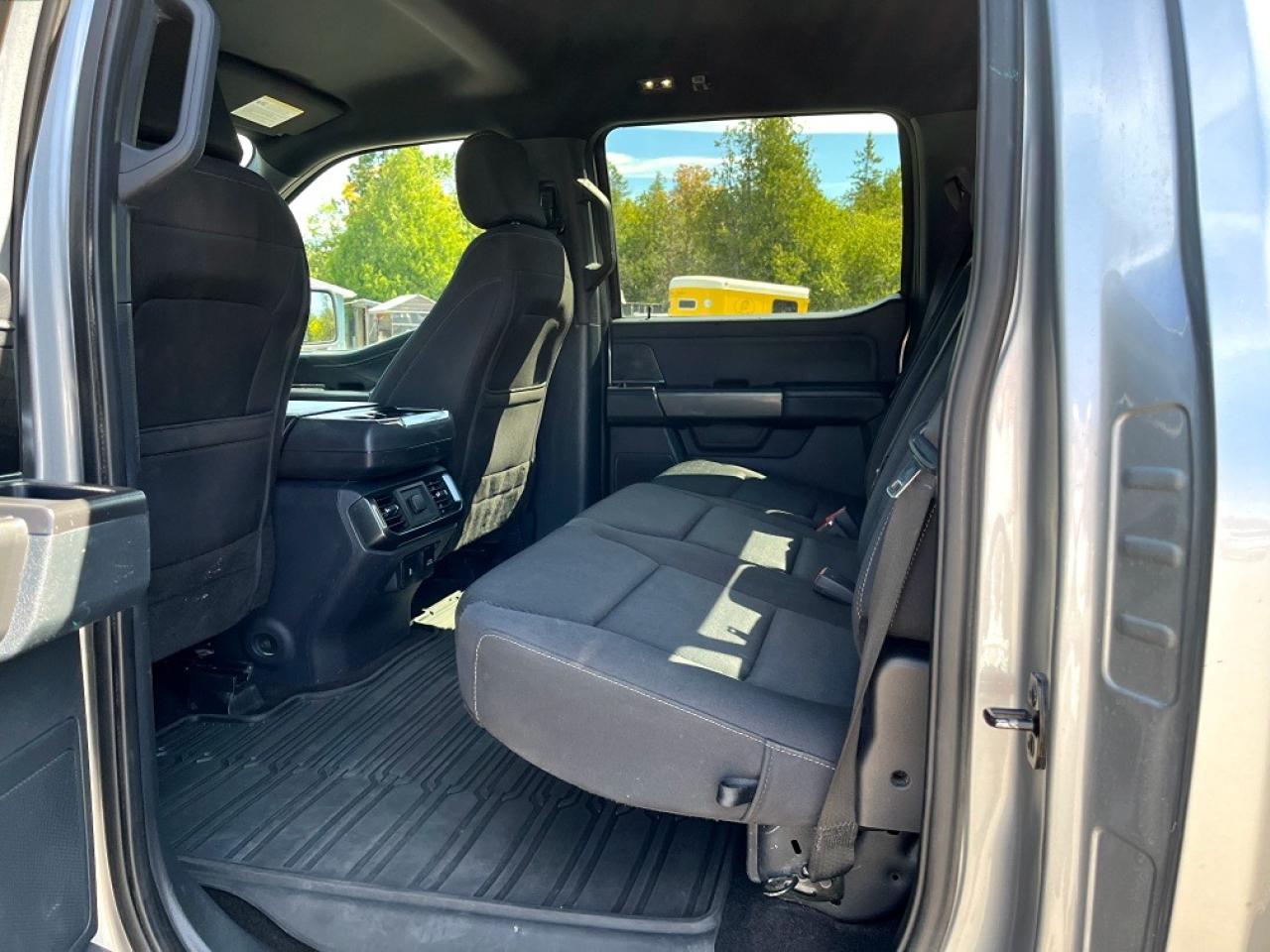 2022 Ford F-150  - Photo #7