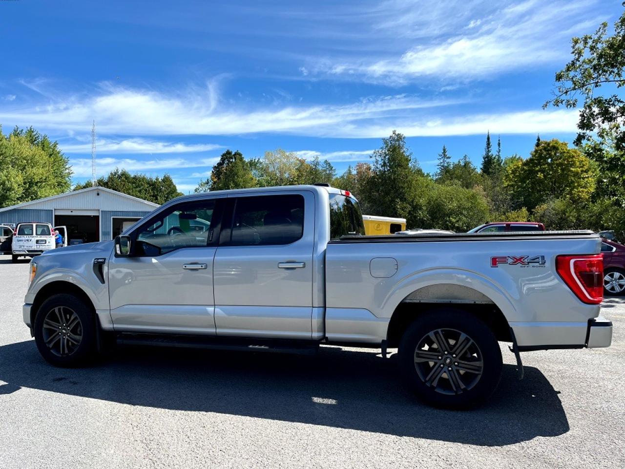 2022 Ford F-150  - Photo #3