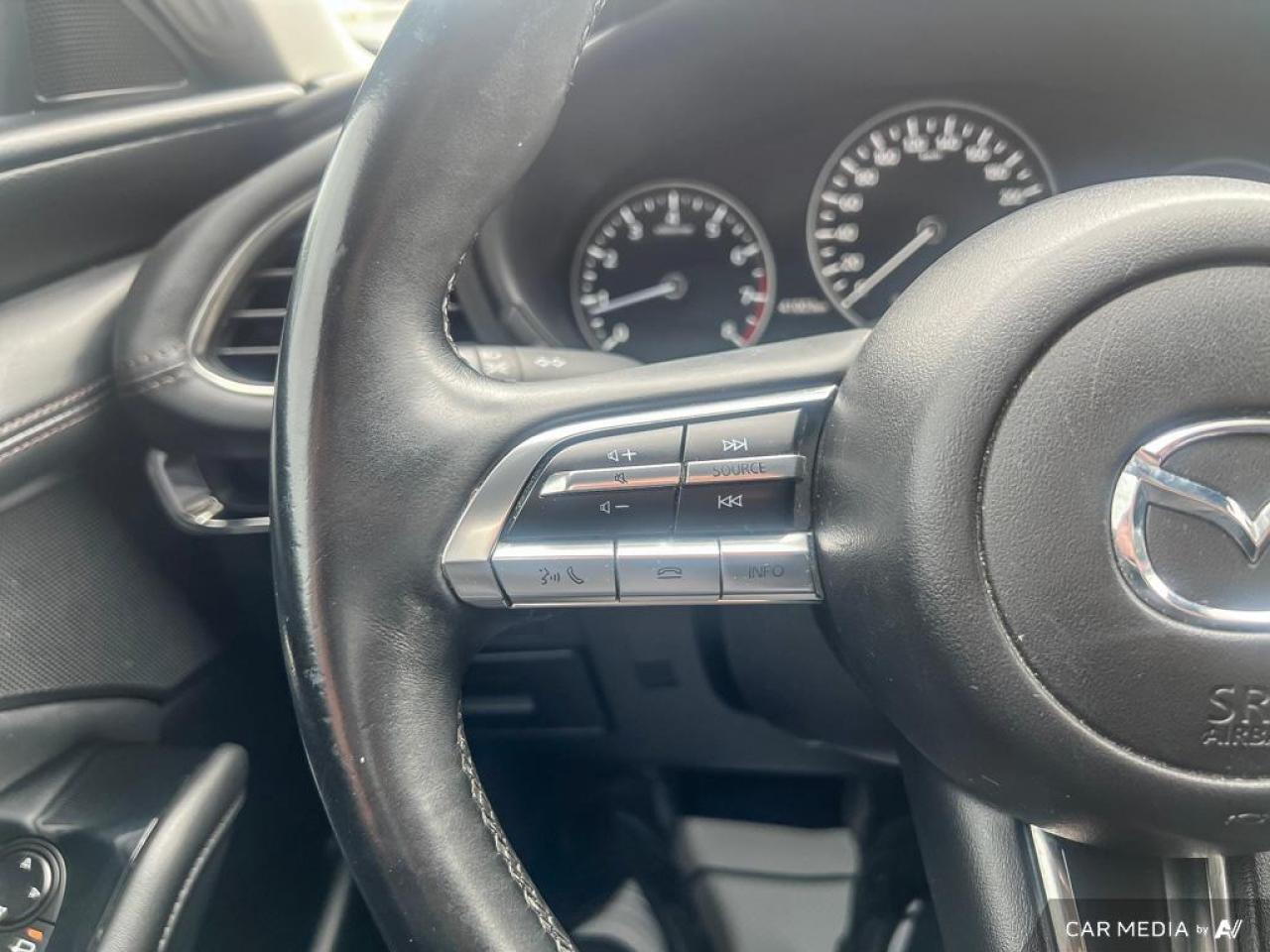 2021 Mazda MAZDA3 GS / i-ACTIV AWD / ROOF / LEATHER / ALLOYS - Photo #20