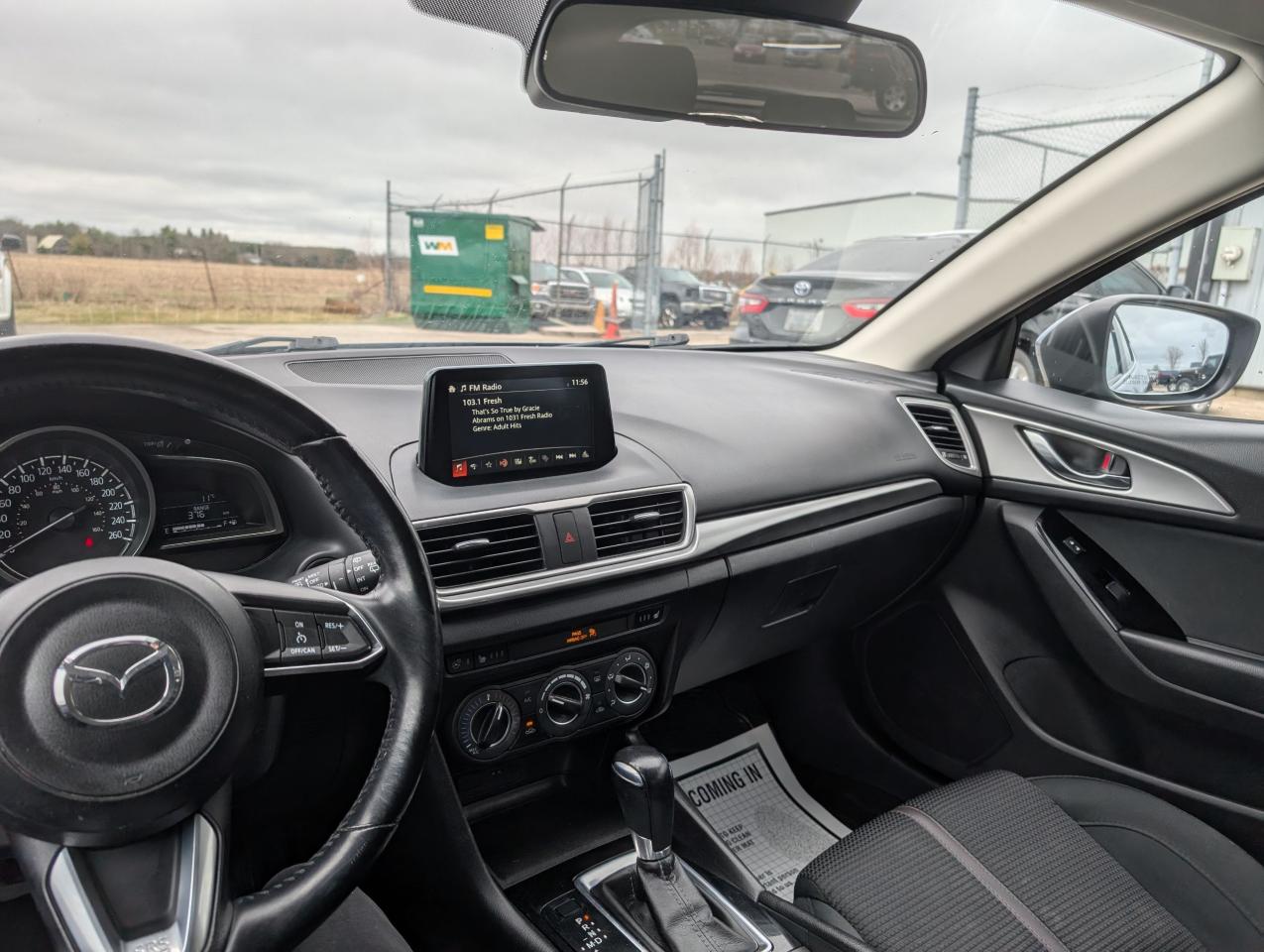 2018 Mazda MAZDA3  - Photo #9