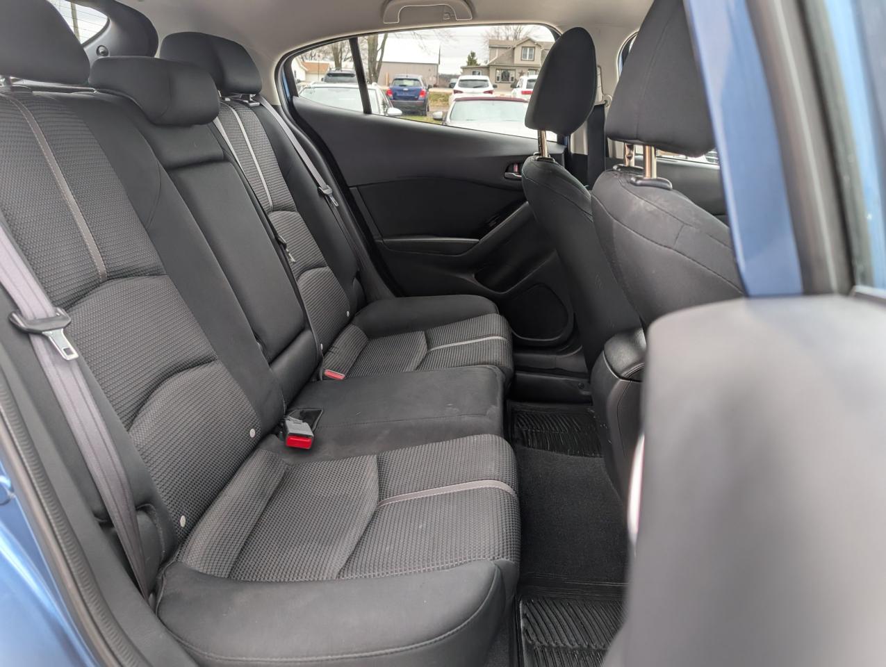 2018 Mazda MAZDA3  - Photo #20