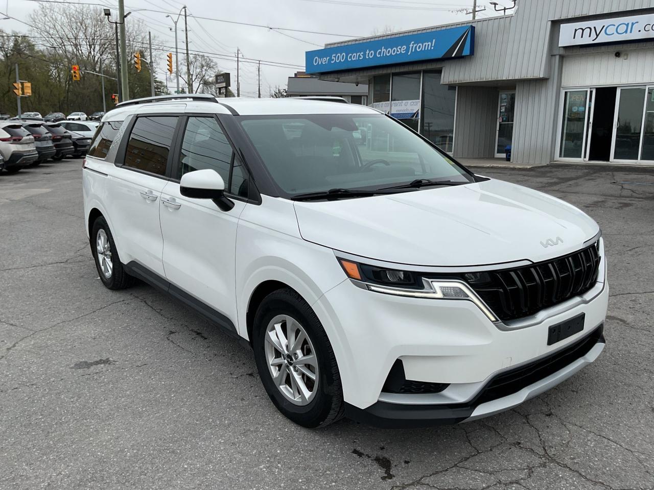 Used 2022 Kia Carnival 3.5L LX FWD!!!   HEATED SEATS. BACKUP CAM. BLUETOOTH. A/C. CRUISE. PWR GROUP. PERFECT FOR THE WHOLE for sale in Kingston, ON