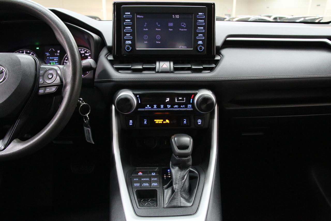 2022 Toyota RAV4 LE | AWD | ACC | LaneDep | Heated Seats | CarPlay