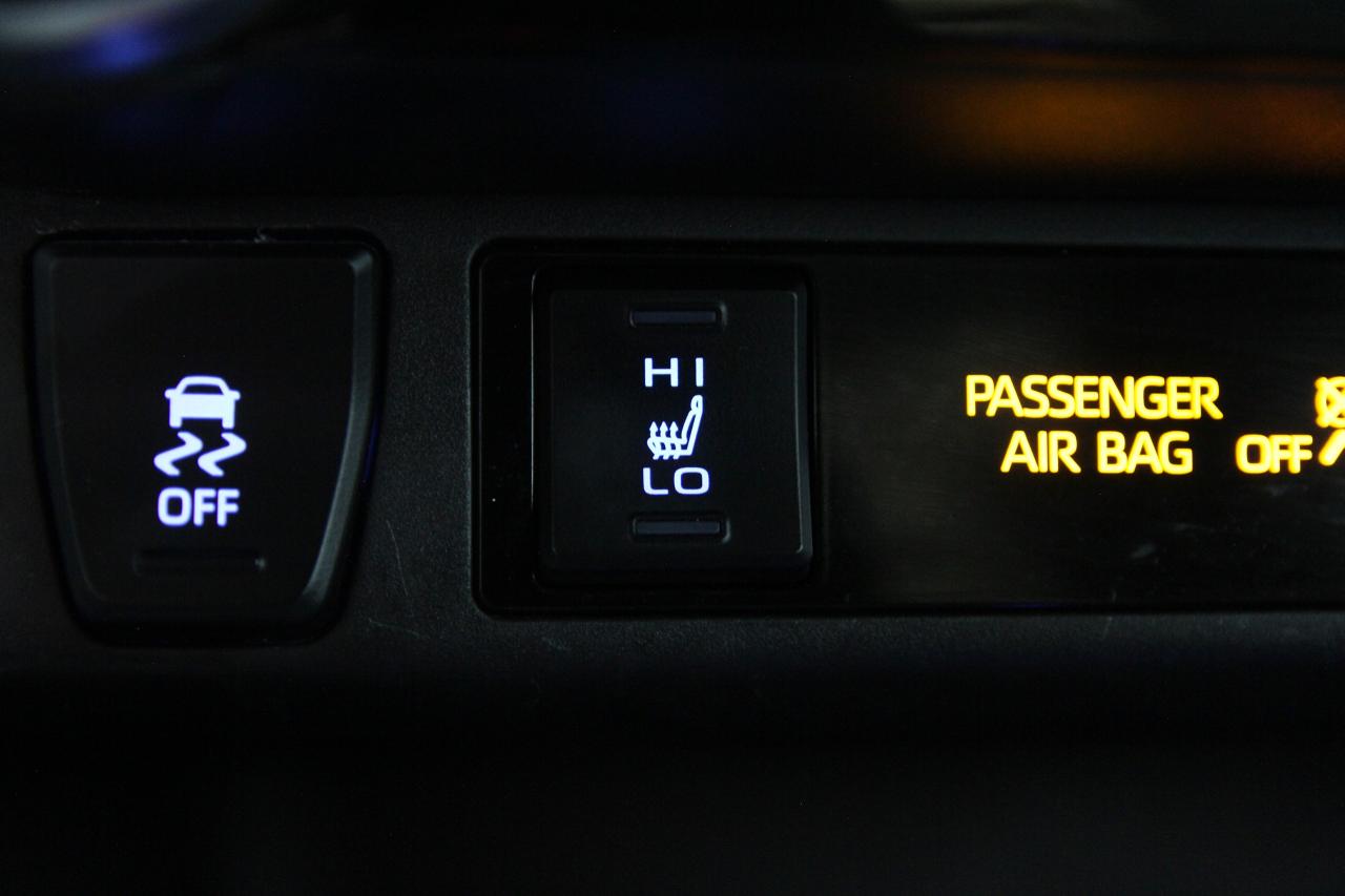 2022 Toyota RAV4 LE | AWD | ACC | LaneDep | Heated Seats | CarPlay