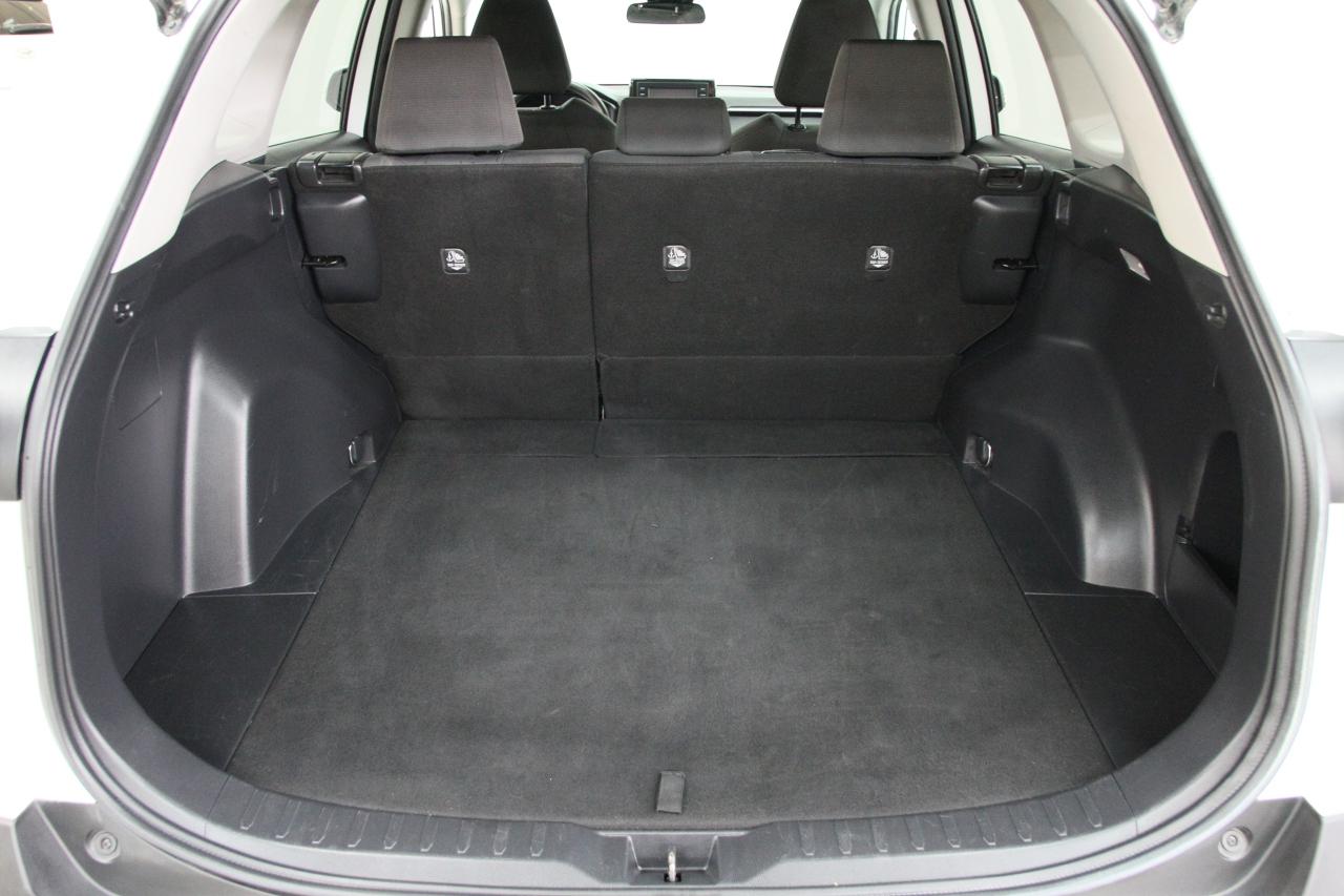 2022 Toyota RAV4 LE | AWD | ACC | LaneDep | Heated Seats | CarPlay