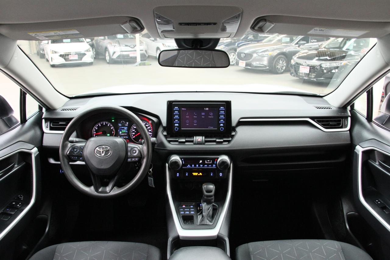 2022 Toyota RAV4 LE | AWD | ACC | LaneDep | Heated Seats | CarPlay