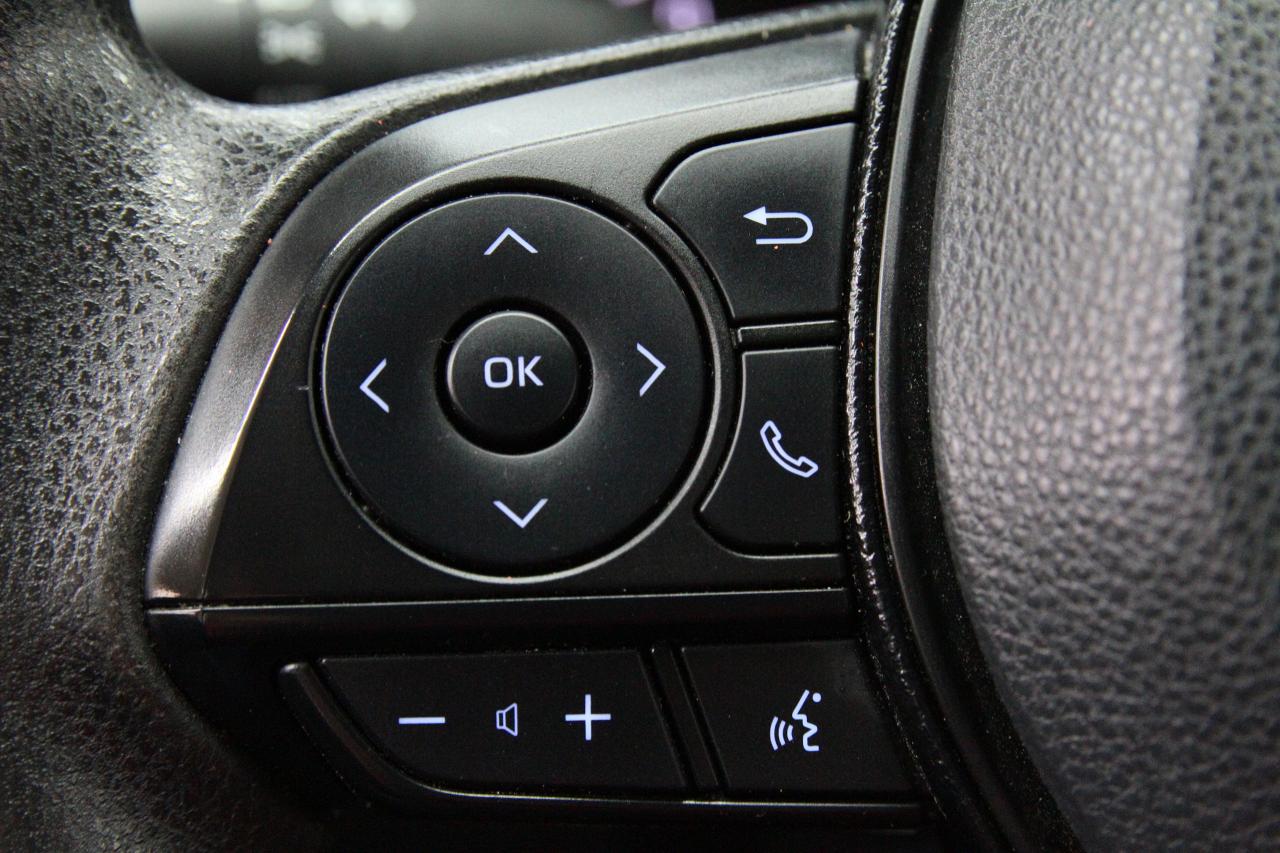 2022 Toyota RAV4 LE | AWD | ACC | LaneDep | Heated Seats | CarPlay