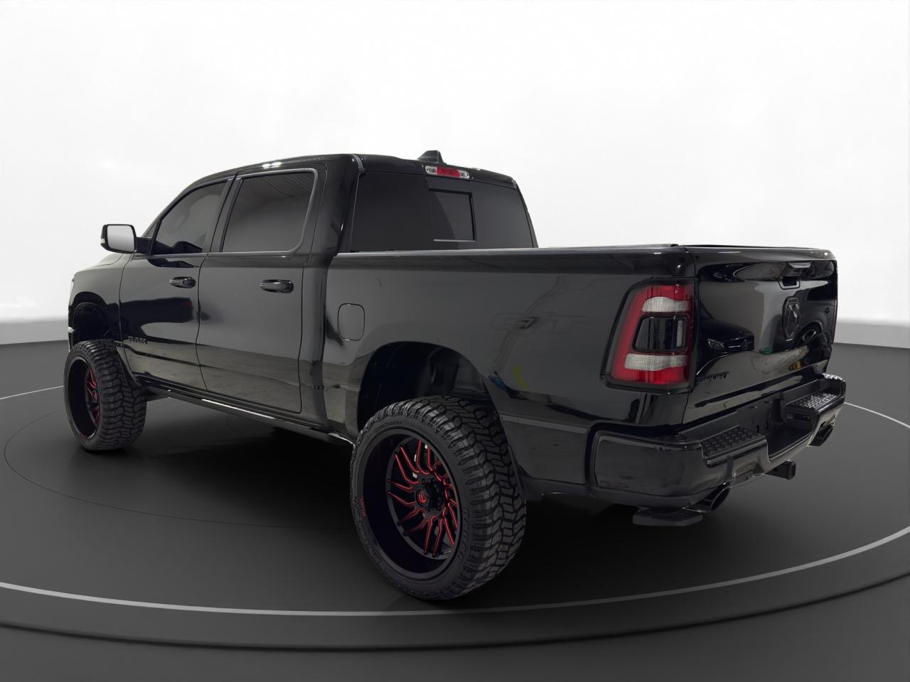 2022 RAM 1500 SPORT Crew Cab SB 4WD - Photo #5