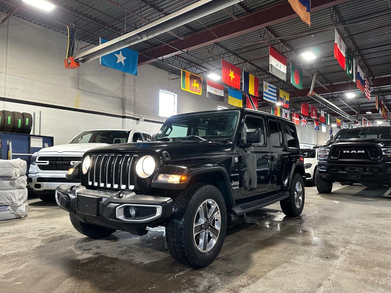 2019 Jeep Wrangler Sahara 4X4 UNLIMITED | LEATHER | BACK UP CAM - Photo #1