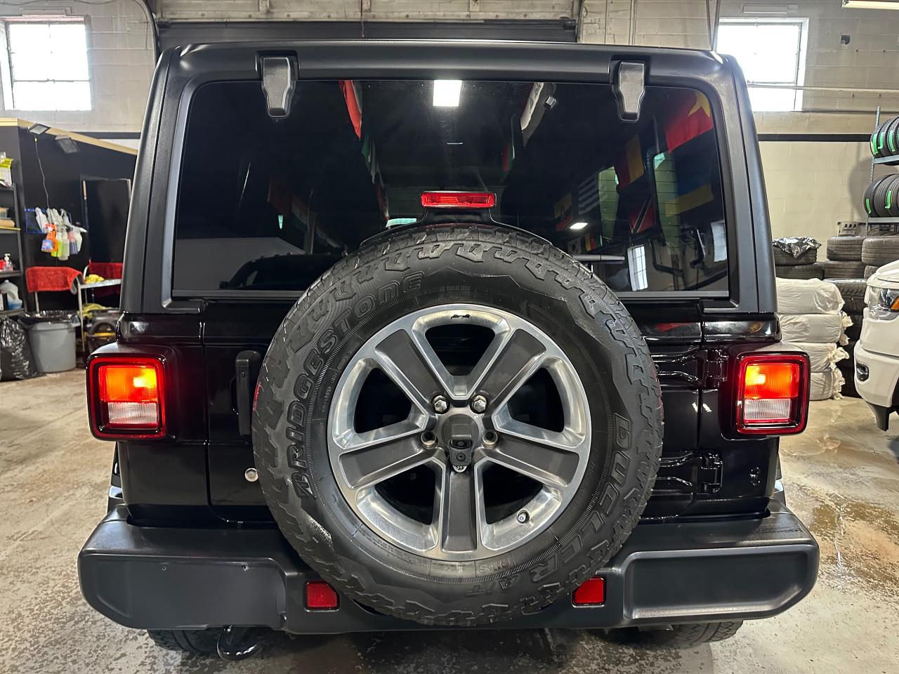 2019 Jeep Wrangler Sahara 4X4 UNLIMITED | LEATHER | BACK UP CAM - Photo #14