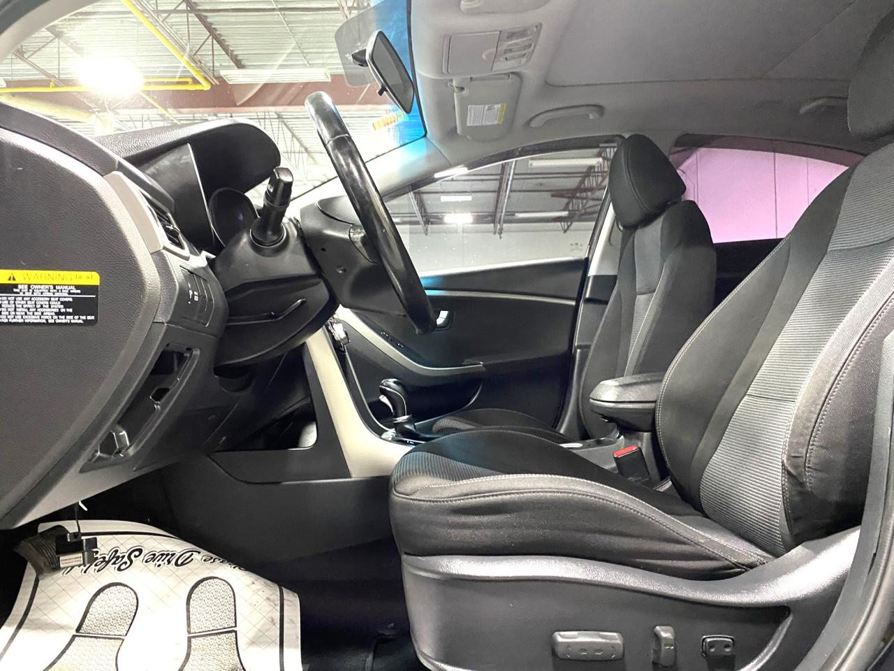 2016 Hyundai Elantra GT GLS - Photo #11