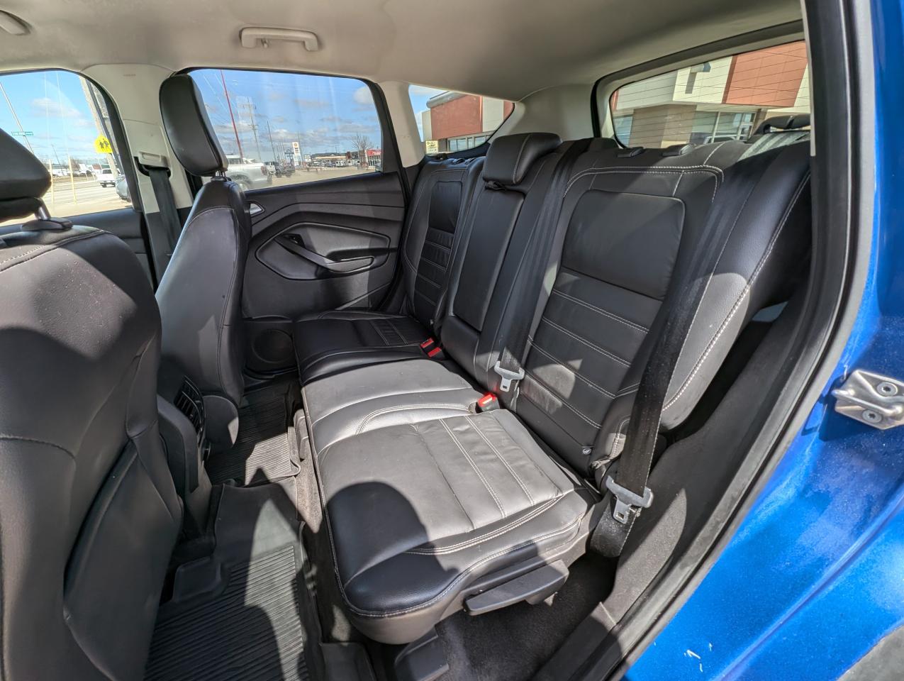 2018 Ford Escape SEL | Accident Free | Leather | Apple CarPlay - Photo #9