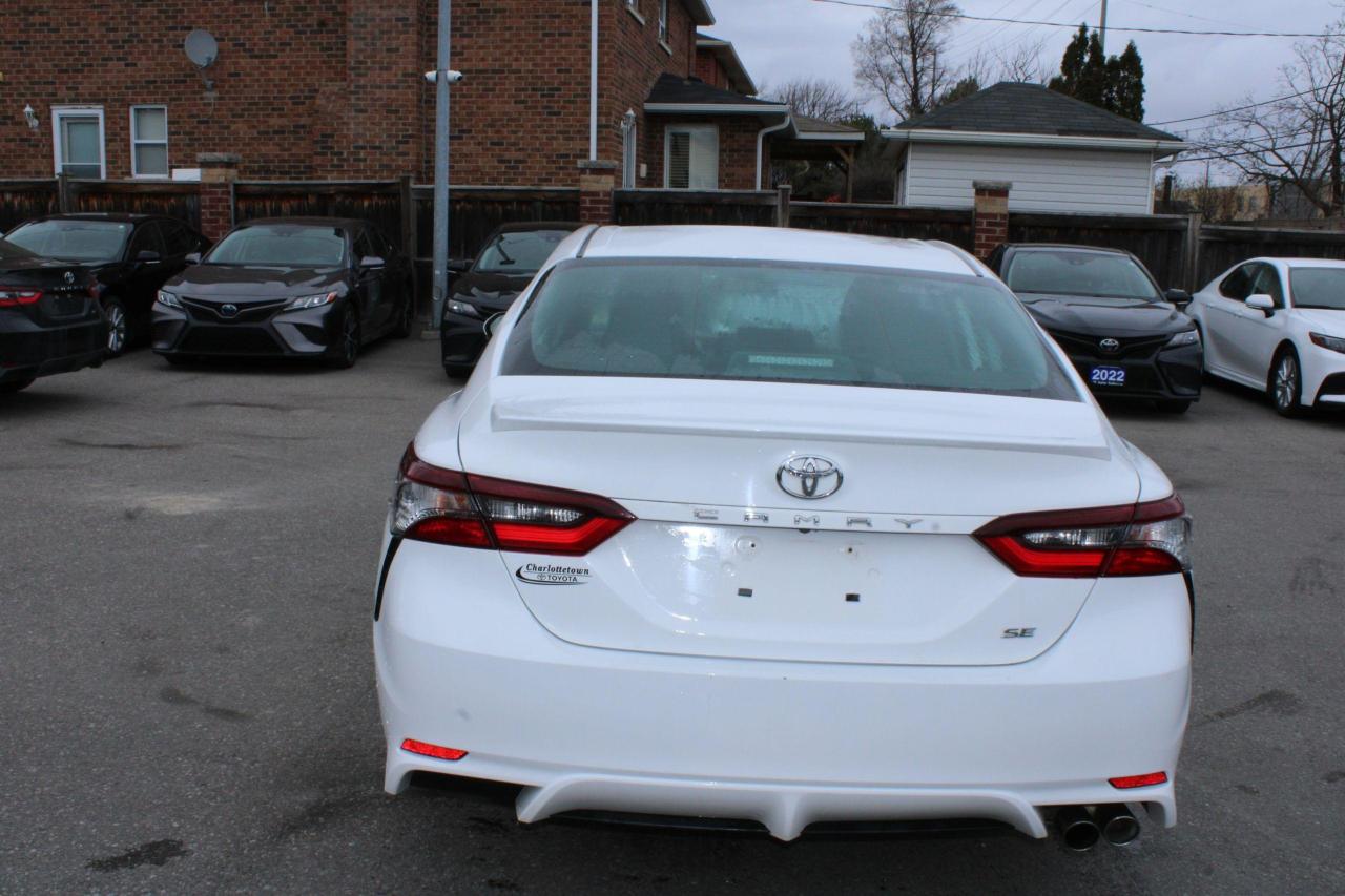 2022 Toyota Camry SE Auto - Photo #6