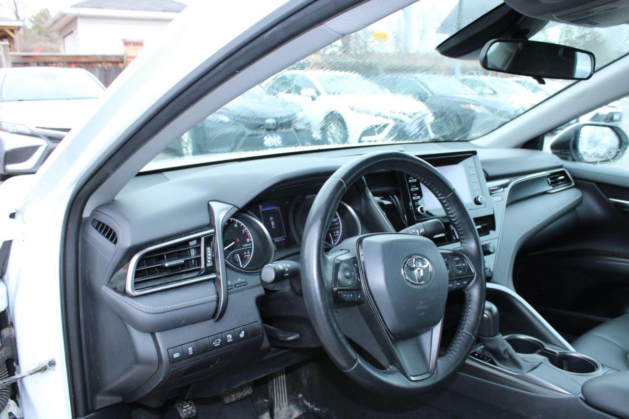 2022 Toyota Camry SE Auto - Photo #14