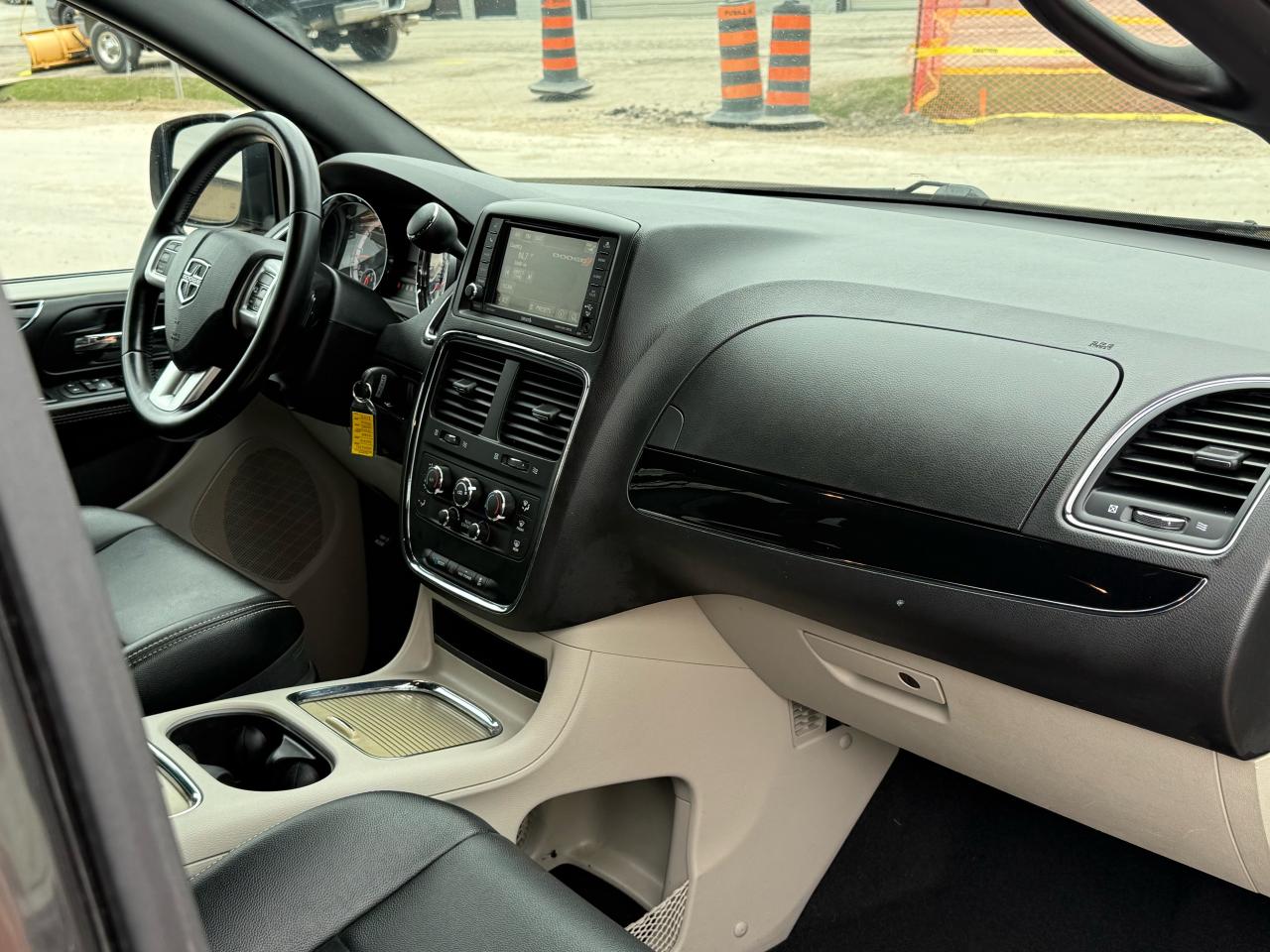 2018 Dodge Grand Caravan SXT Premium Plus DVD|BACKUP|POWER DOORS - Photo #10