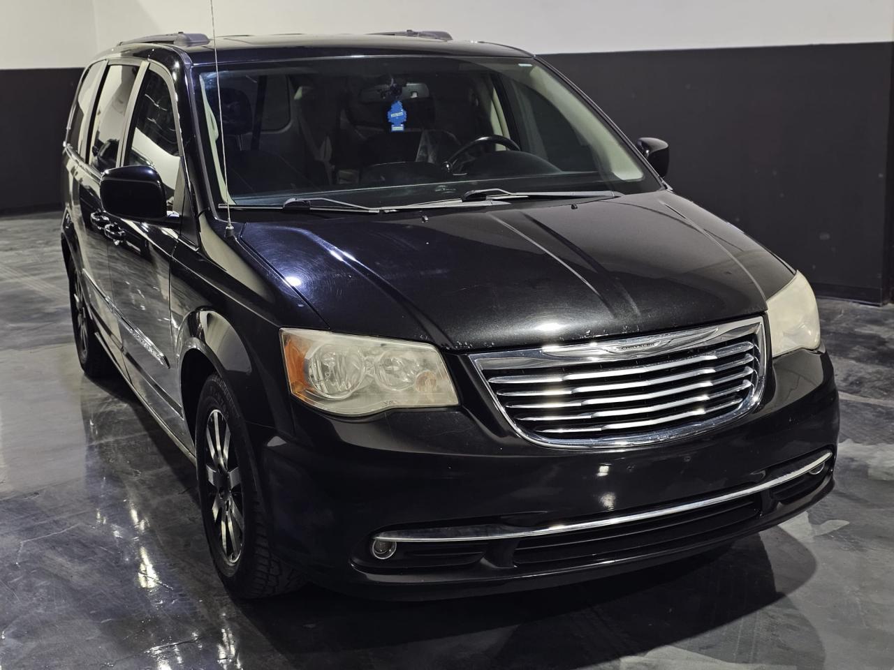 2012 Chrysler Town & Country 4DR WGN TOURING - Photo #7