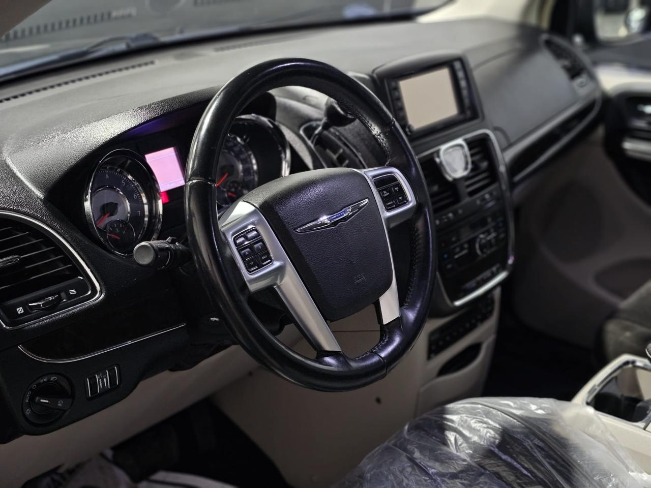 2012 Chrysler Town & Country 4DR WGN TOURING - Photo #10