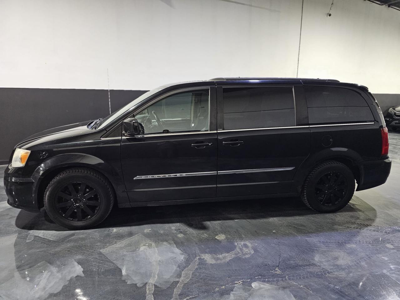 2012 Chrysler Town & Country 4DR WGN TOURING - Photo #2