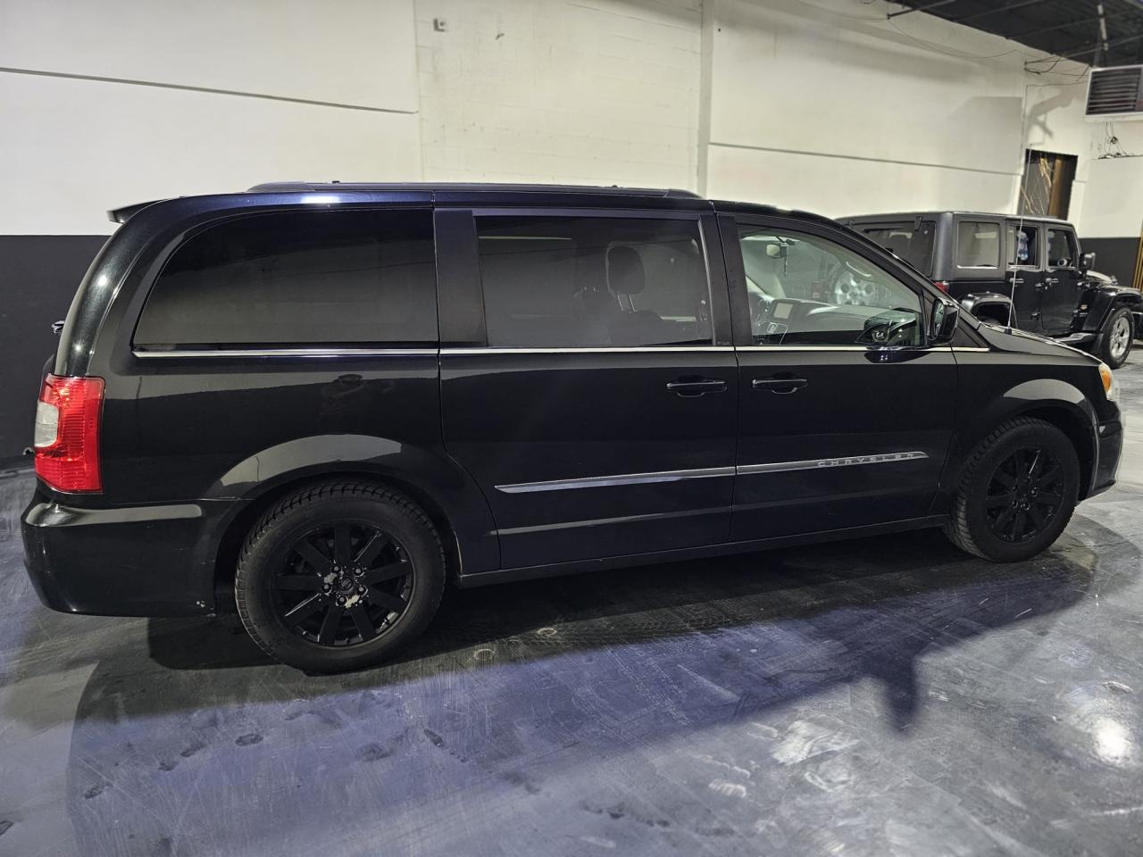 2012 Chrysler Town & Country 4DR WGN TOURING - Photo #6