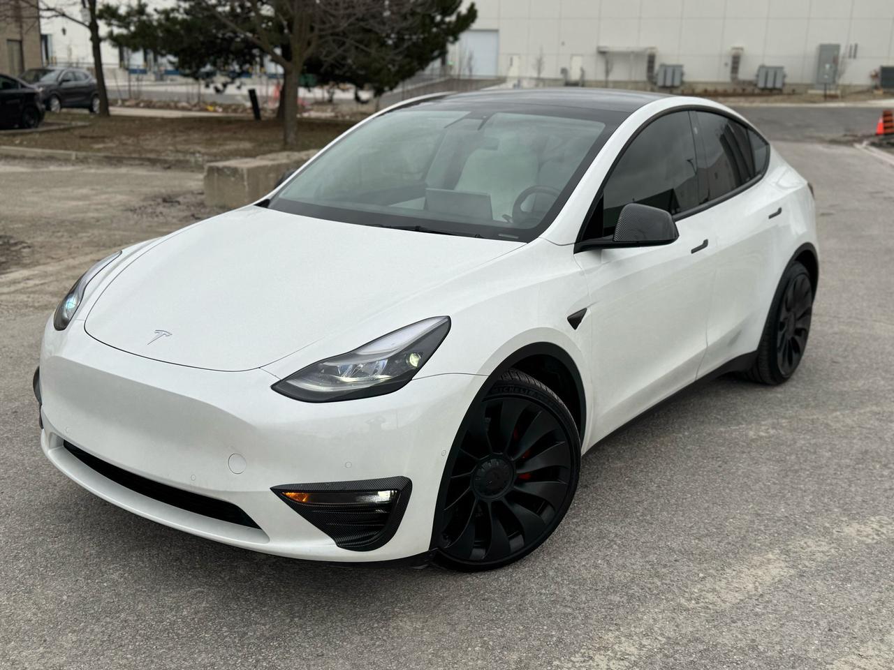 2022 Tesla Model Y PERFORMANCE - Photo #1