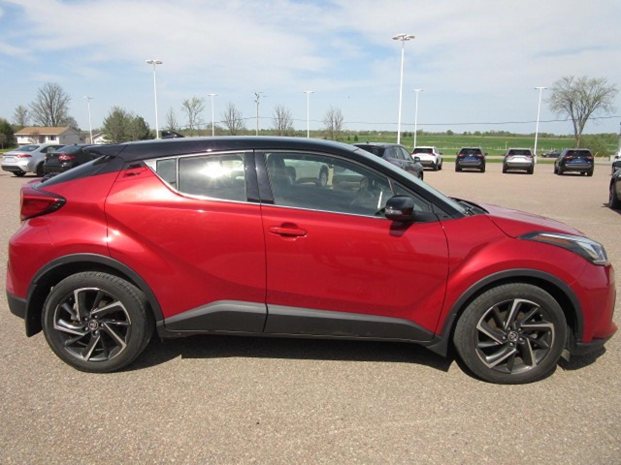 2021 Toyota C-HR Limited Photo