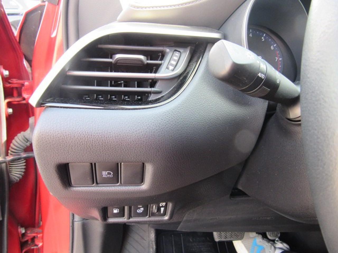 2021 Toyota C-HR Limited Photo