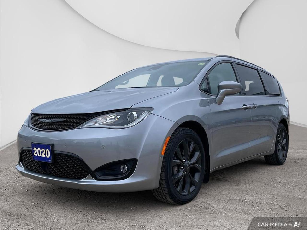 Used 2020 Chrysler Pacifica Touring L Plus 35th Anniversary | ONE OWNER | LOW for sale in Port Elgin, ON
