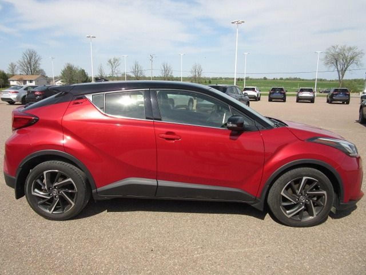 2021 Toyota C-HR Limited - Photo #8