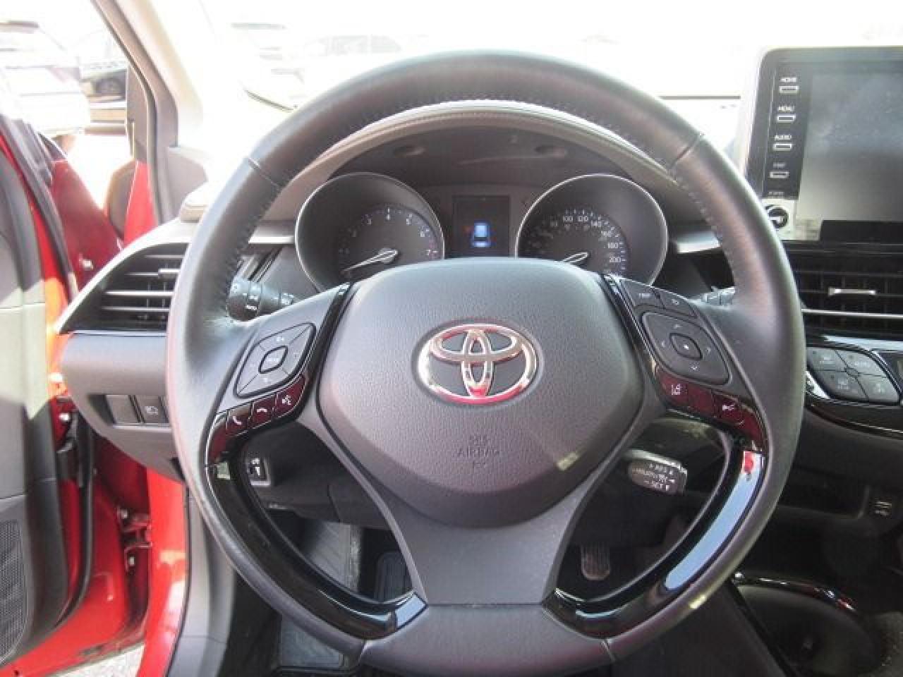 2021 Toyota C-HR Limited - Photo #15