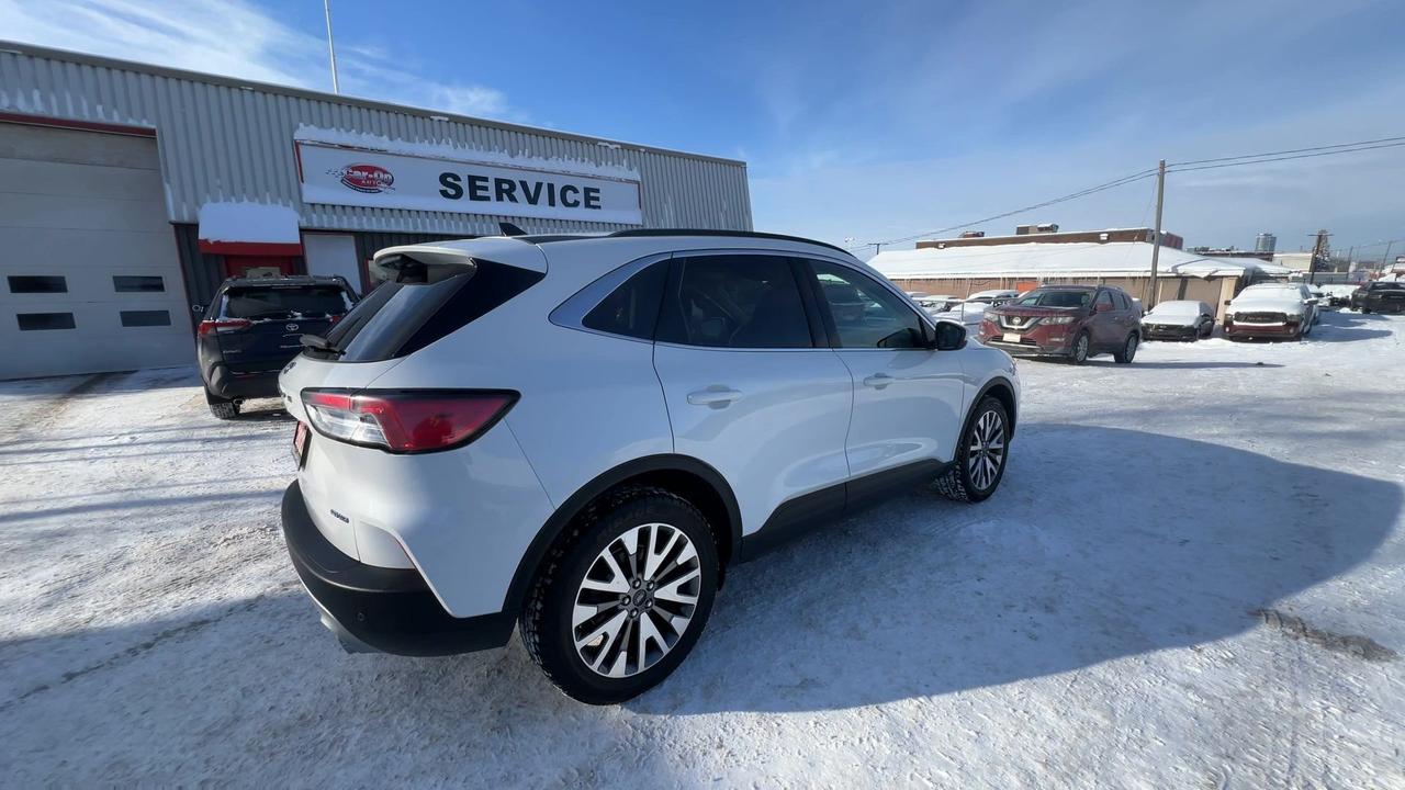 2022 Ford Escape TITANUM AWD | 250HP ECOBOOST | HTD LEATHER | NAV Photo