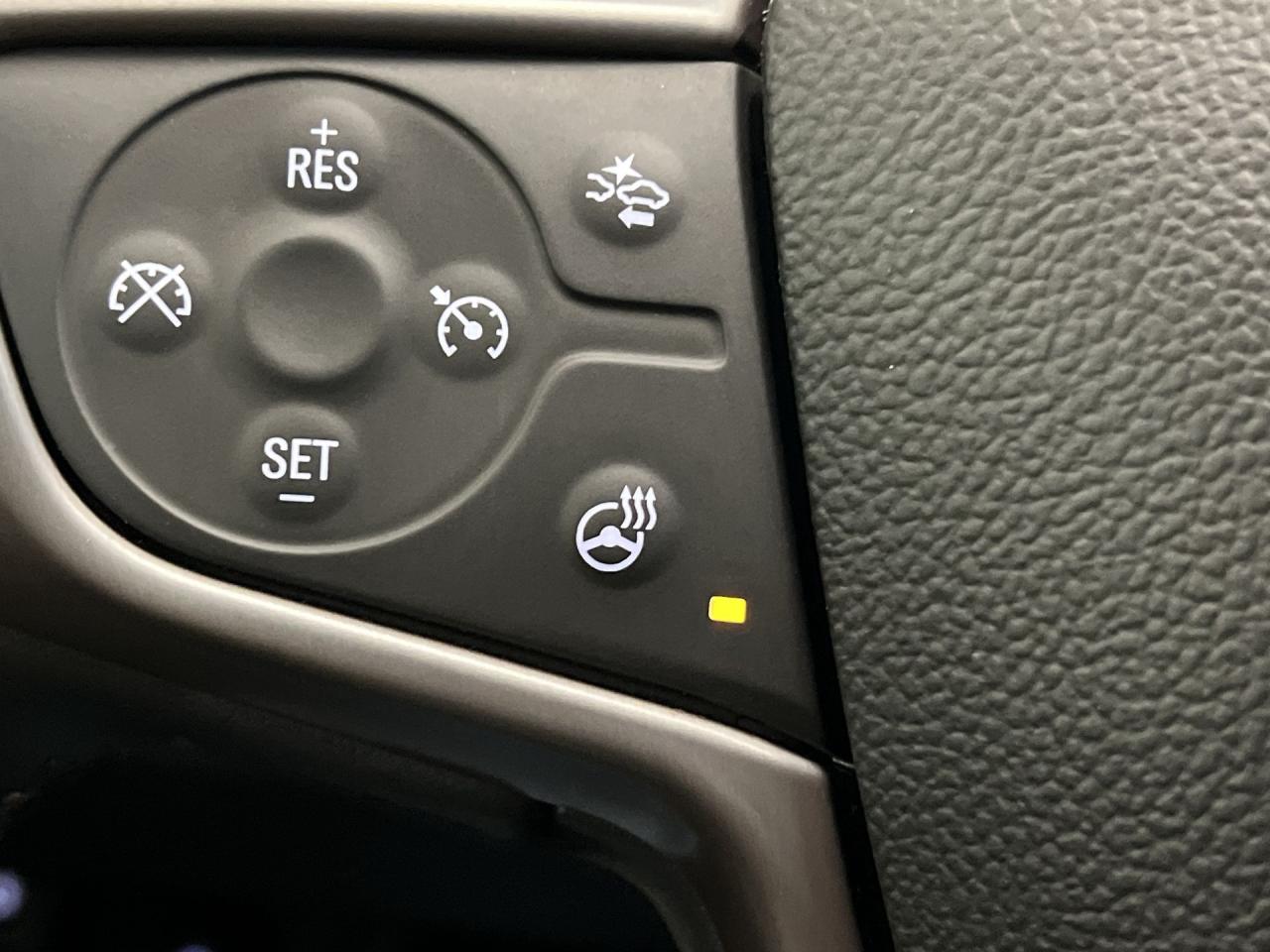 2022 GMC Terrain AT4 AWD|LEATHER |PANO ROOF |BOSE |HEAD-UP DISPLAY Photo