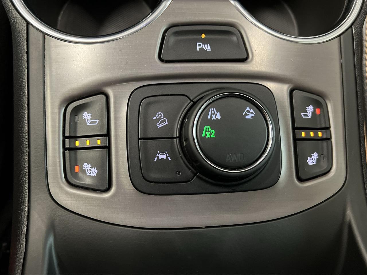 2022 GMC Terrain AT4 AWD|LEATHER |PANO ROOF |BOSE |HEAD-UP DISPLAY Photo