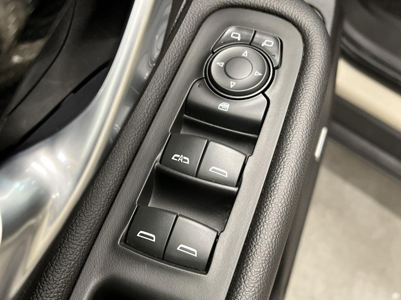 2022 GMC Terrain AT4 AWD|LEATHER |PANO ROOF |BOSE |HEAD-UP DISPLAY Photo