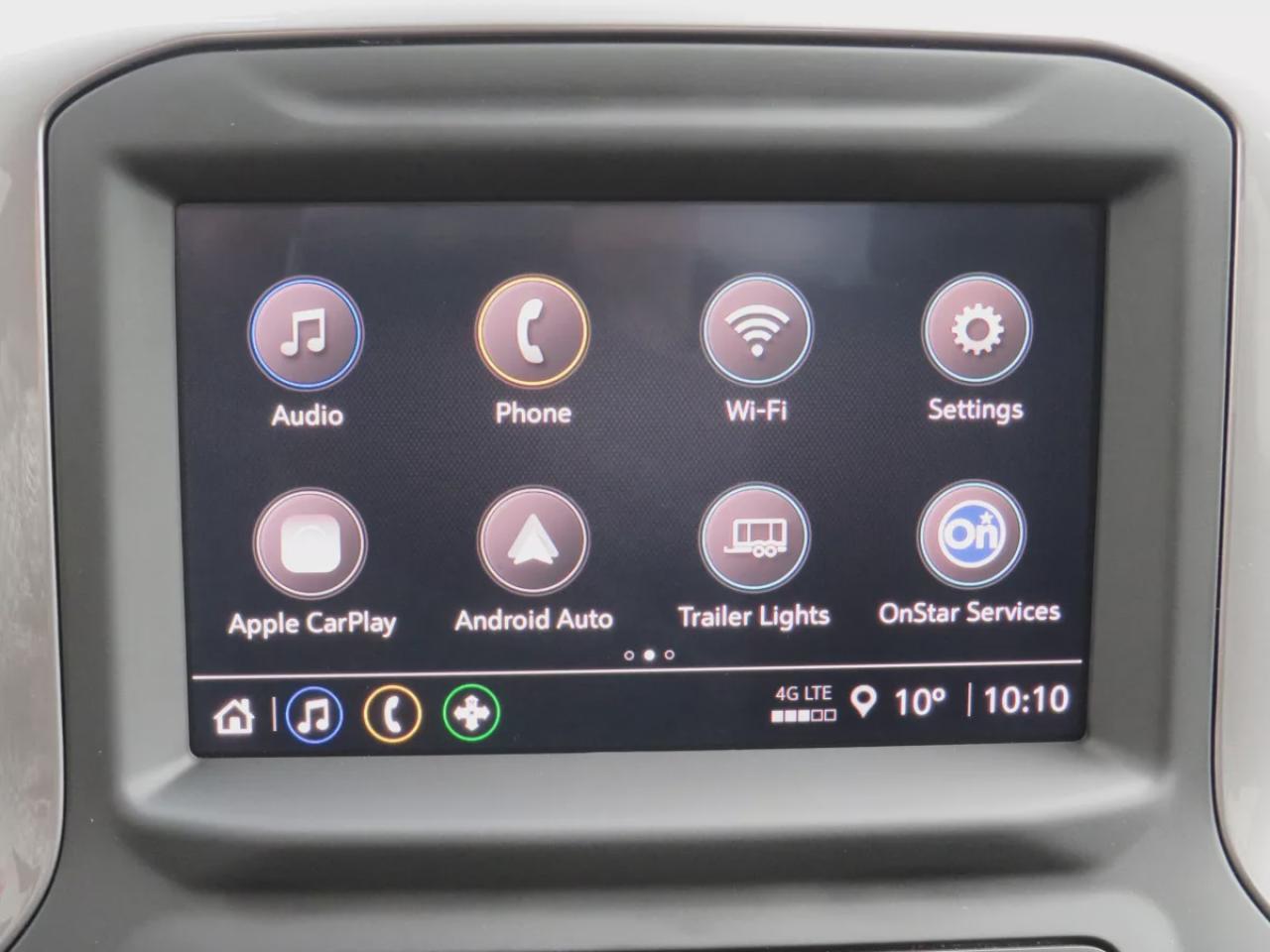 2023 Chevrolet Silverado 1500 Custom (**LOW KM**SAFETY CERTIFIED**CLEAN TITLE/NO ACCIDENTS**LOW KM**4WD**REMOTE START**ALLOY RIMS**TRAILER HITCH**REVERSE CAMERA**POWER SEATS**PUSH BUTTON START**CRUISE CONTROL**BLUETOOTH**DIGITAL TOUCHSCREEN**USB**ANDROID AUTO**APPLE CARPLAY**) Photo