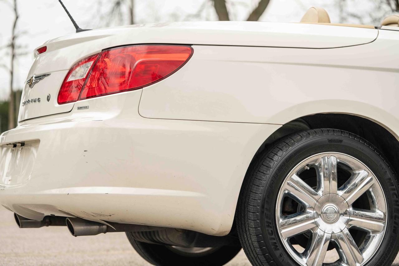 2010 Chrysler Sebring Limited Convertible - Photo #13