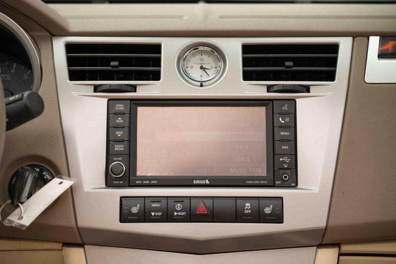 2010 Chrysler Sebring Limited Convertible - Photo #42