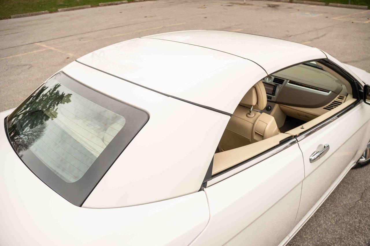 2010 Chrysler Sebring Limited Convertible - Photo #14
