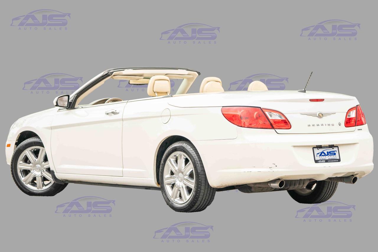 2010 Chrysler Sebring Limited Convertible - Photo #5