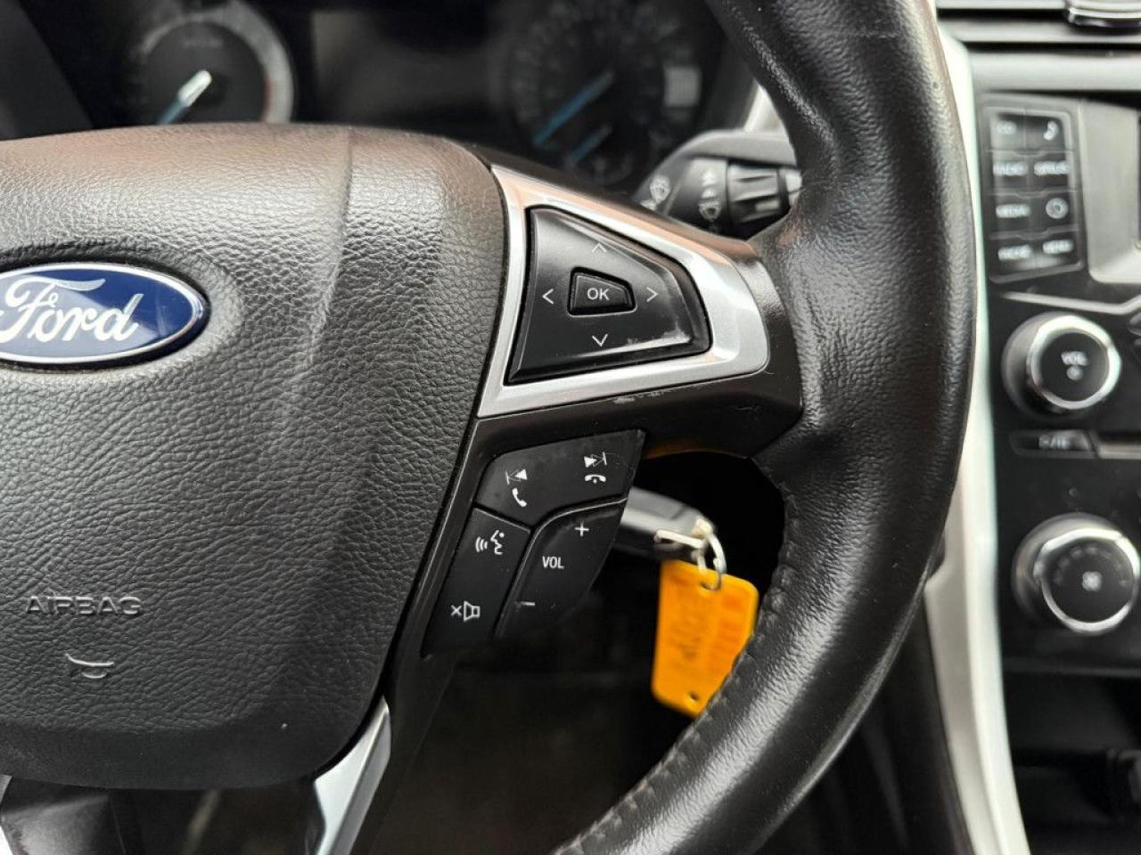 2013 Ford Fusion SE | CLEAN CARFAX | BLUETOOTH | ALLOY WHEELS | MULTI-FUNCTION STEERING WHEEL | - Photo #20
