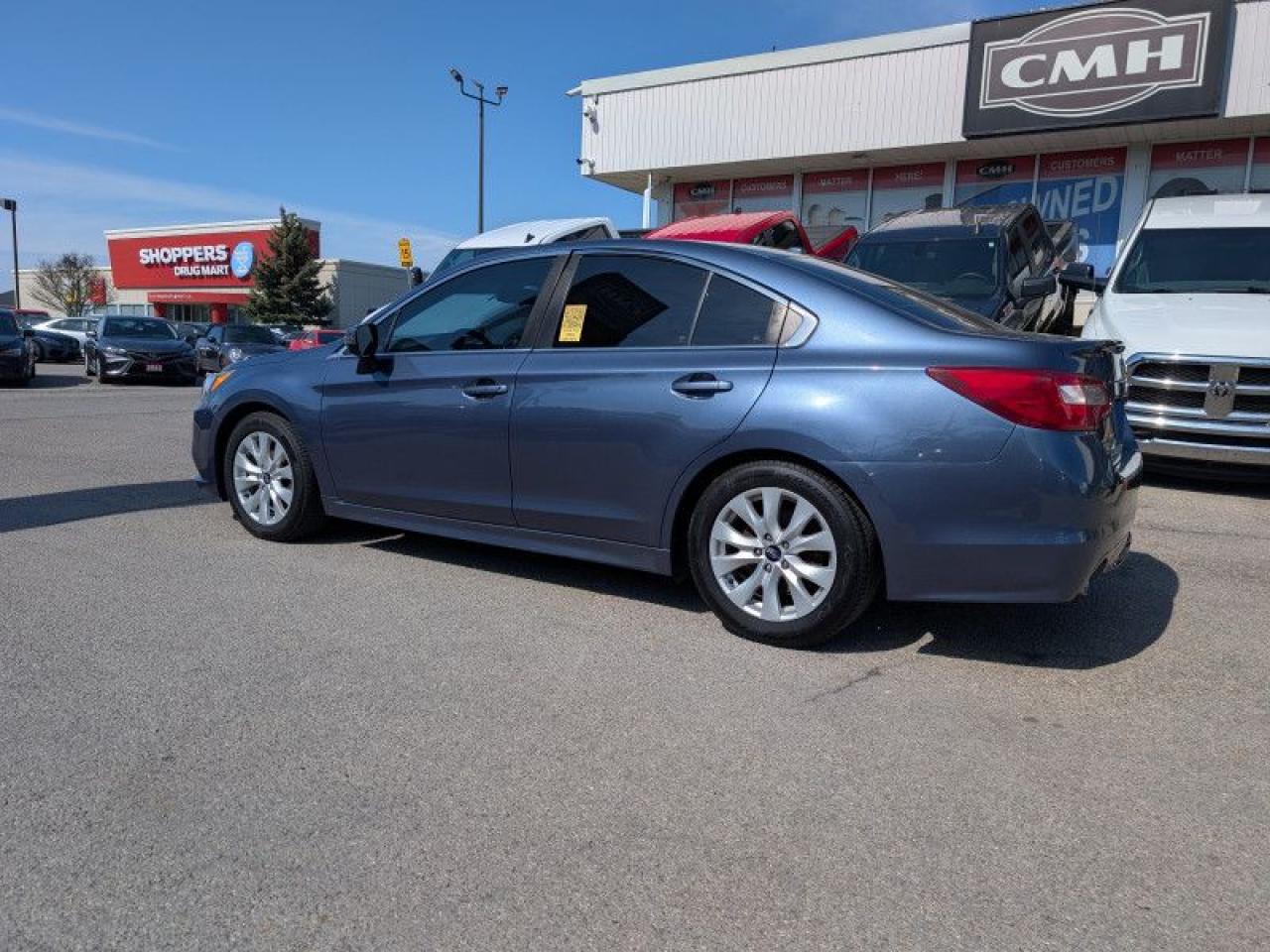 2017 Subaru Legacy 3.6R Touring  **V6 - AWD - ROOF** Photo2