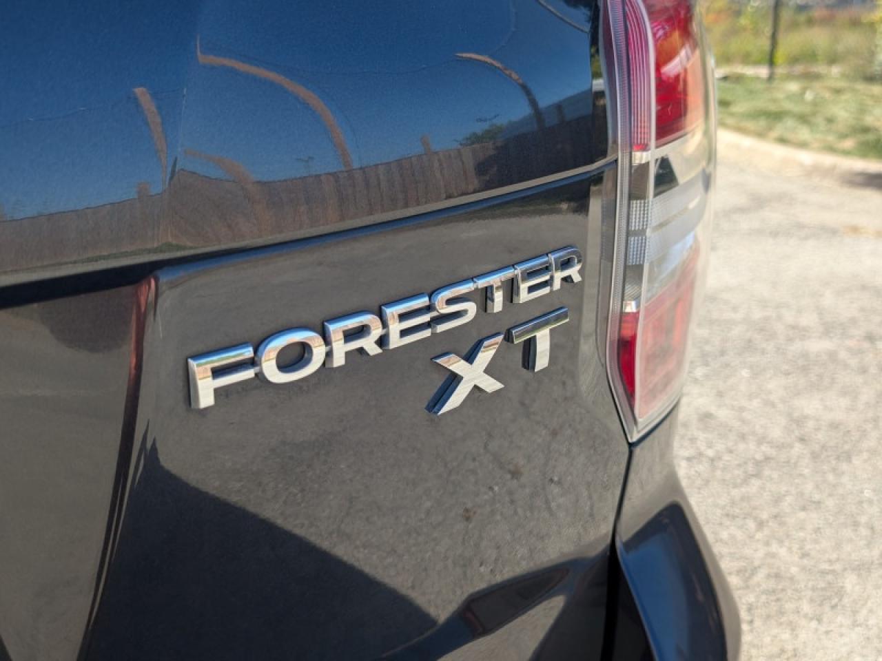 2014 Subaru Forester 2.0XT Touring  **LEATHER - SUNROOF** Photo