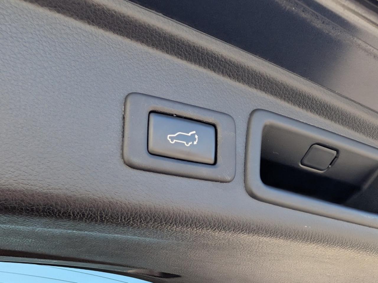 2014 Subaru Forester 2.0XT Touring  **LEATHER - SUNROOF** Photo